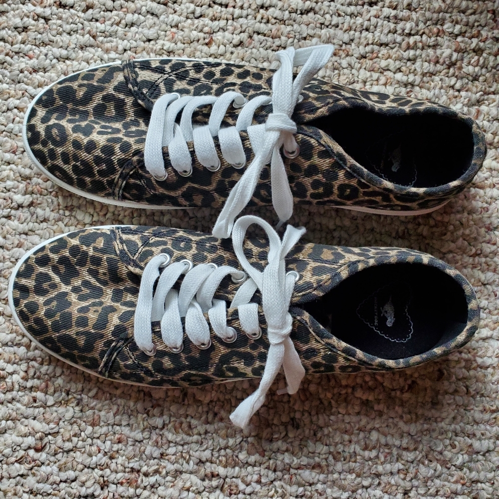 Leopard print Shoes, Size 11